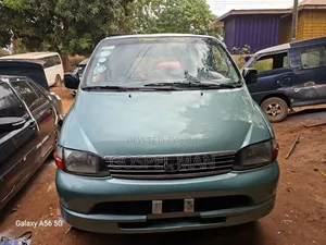Toyota HiAce 2008 Green