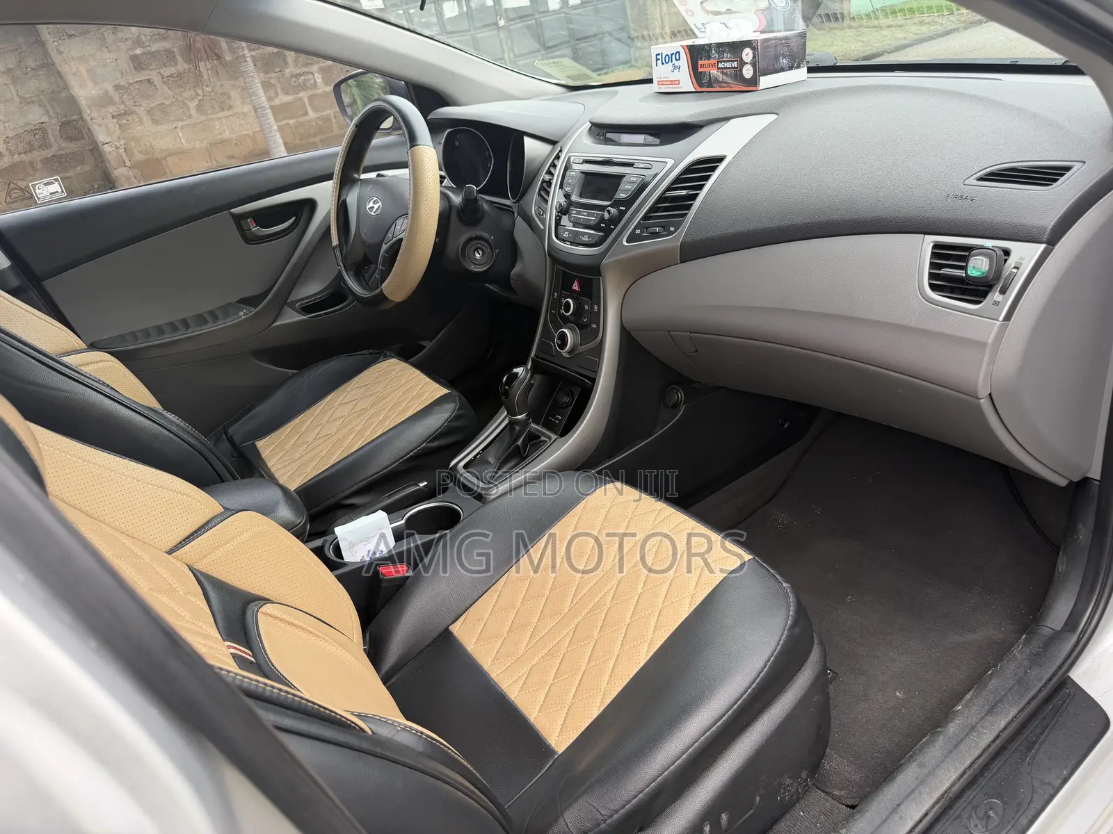 Hyundai Elantra SE Sedan FWD (1.8L 4cyl 6A) 2016 Silver