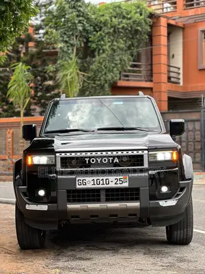 Toyota Land Cruiser Prado 2.8 2025 Black