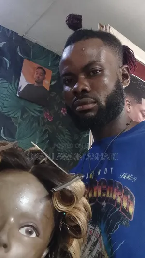 Professional Home Service Hairstylist