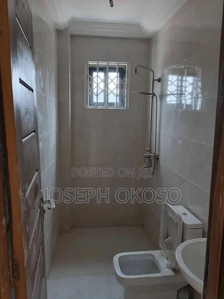2bdrm Apartment in Little Rock Consult, Achimota for rent