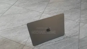 Laptop Apple MacBook 2017 8GB Apple M3 SSD 256GB