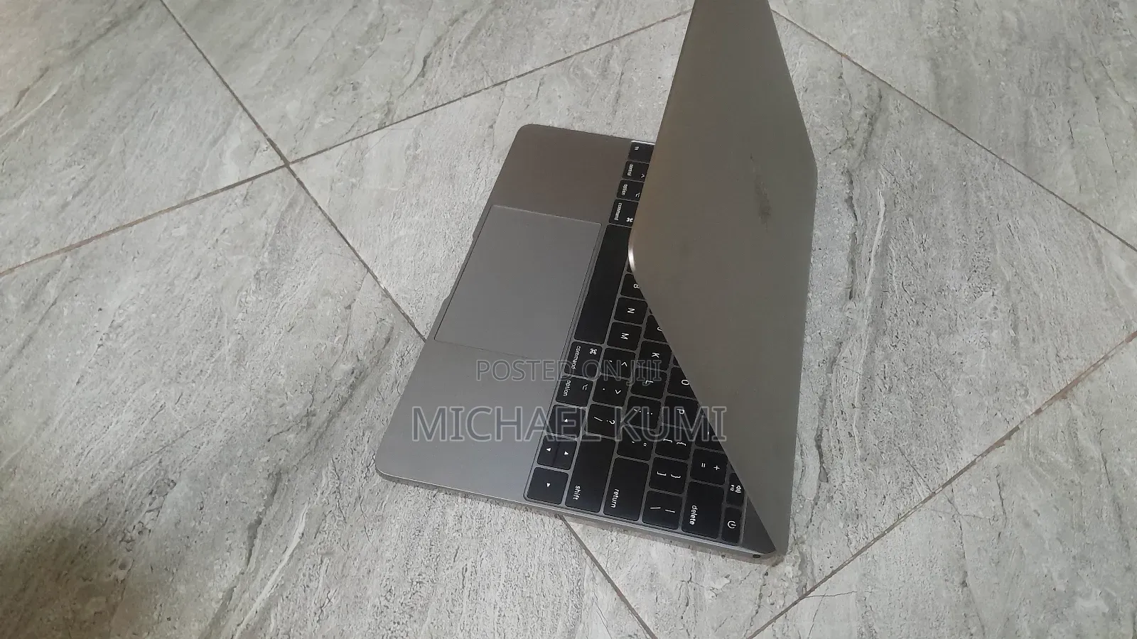 Laptop Apple MacBook 2017 8GB Apple M3 SSD 256GB