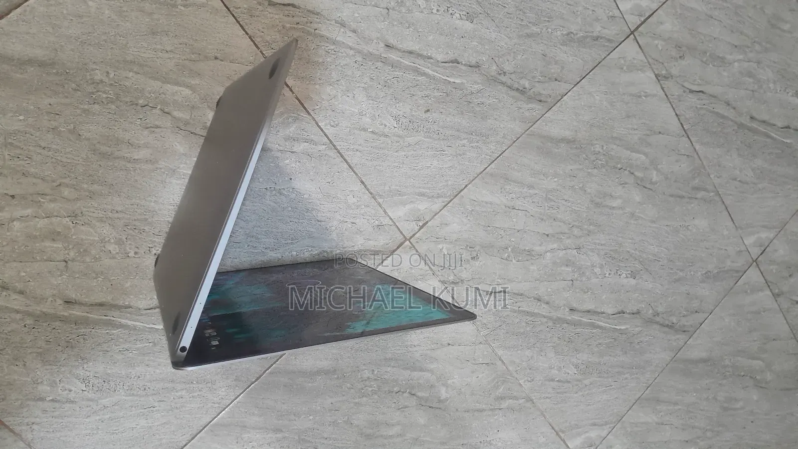 Laptop Apple MacBook 2017 8GB Apple M3 SSD 256GB