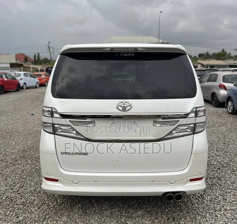Toyota Vellfire 2012 White