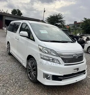 Toyota Vellfire 2012 White