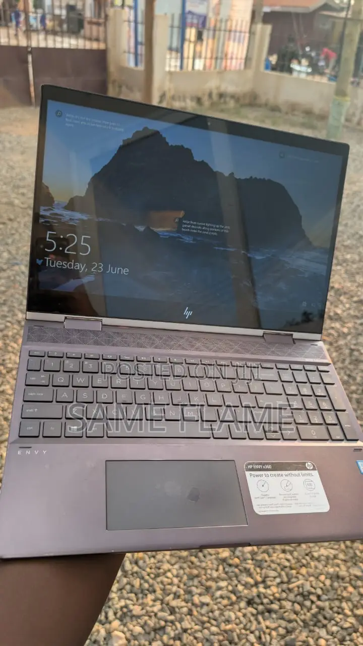Laptop HP Envy X360 8GB Intel Core i7 SSD 512GB