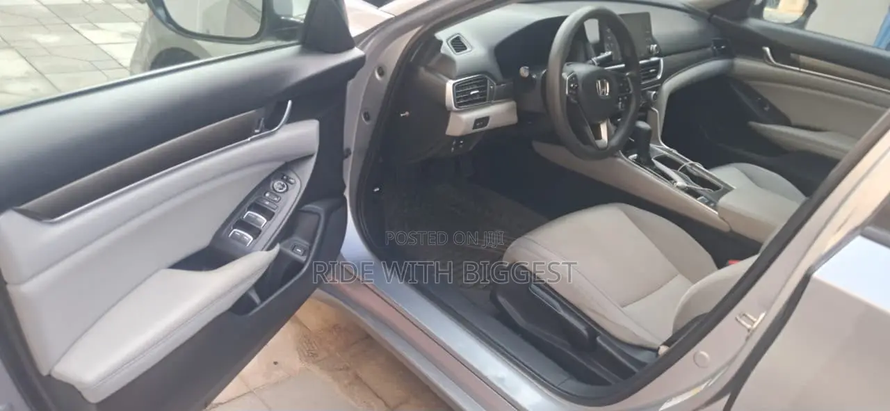Honda Accord Sport (1.5L 4cyl Turbo CVT) 2019 Silver