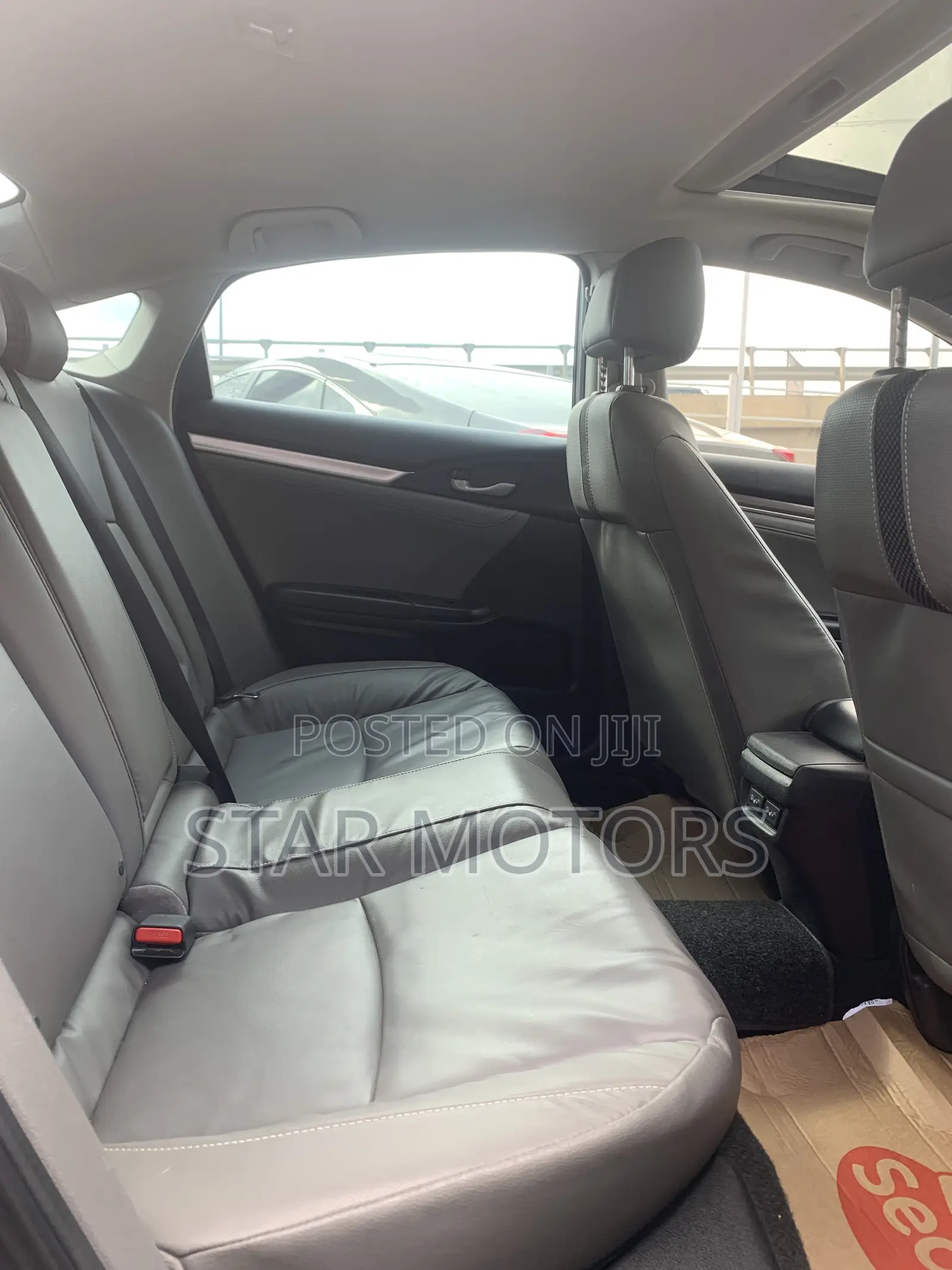 Honda Civic Touring Sedan 2019 Gray
