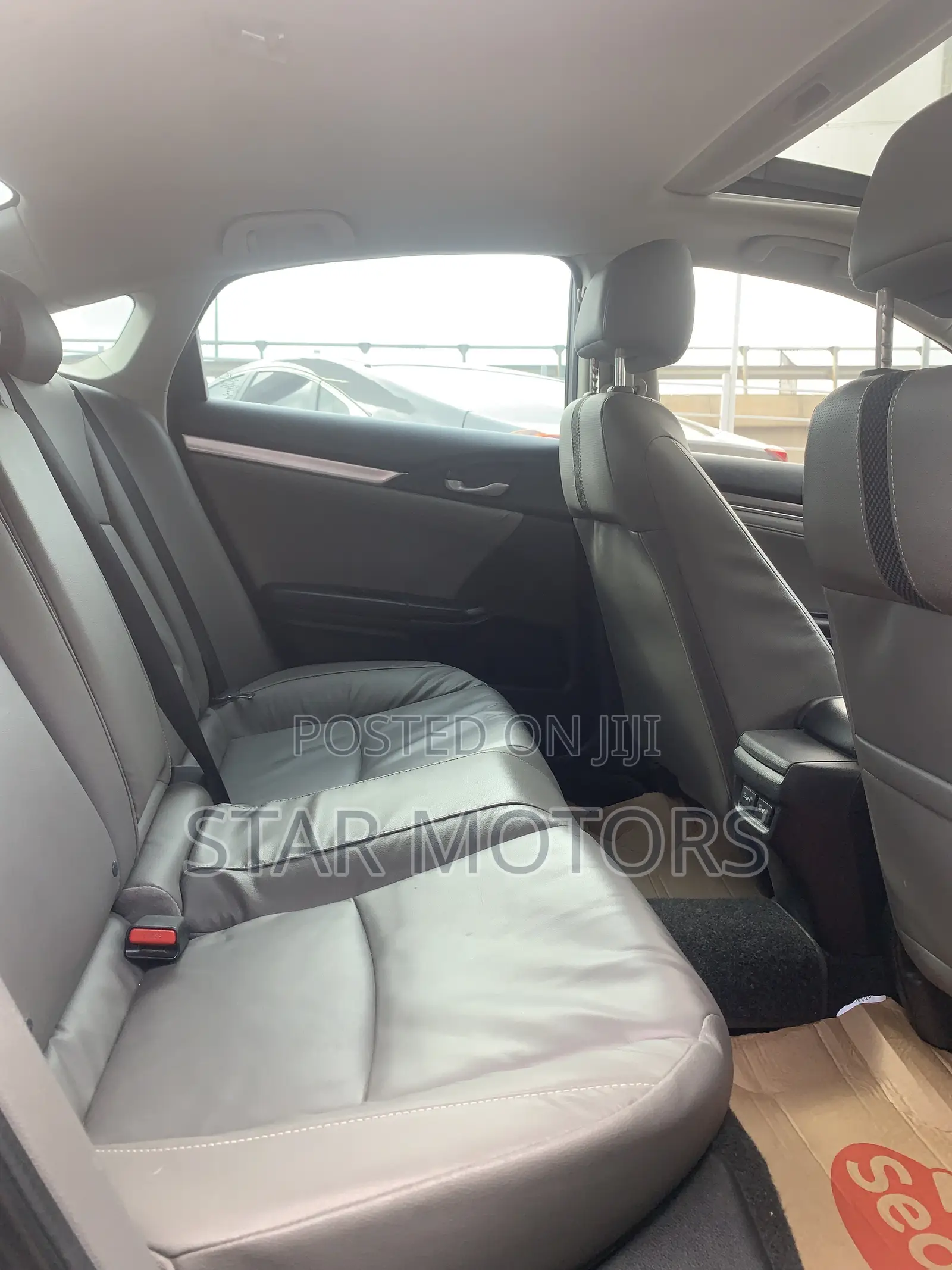 Honda Civic Touring Sedan 2019 Gray