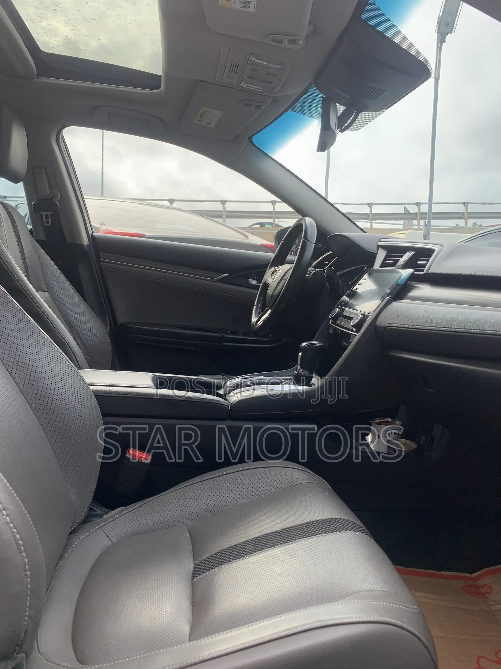 Honda Civic Touring Sedan 2019 Gray