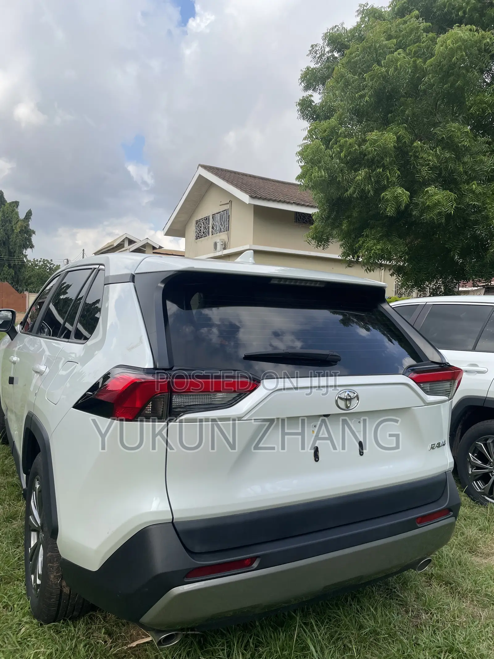 Toyota RAV4 2023 White