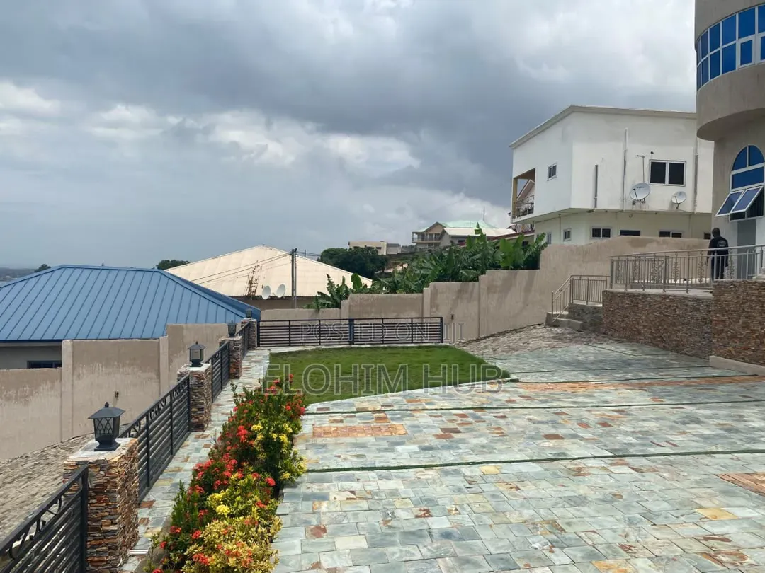 4bdrm House in Mcarthy Hill, Accra Metropolitan for rent