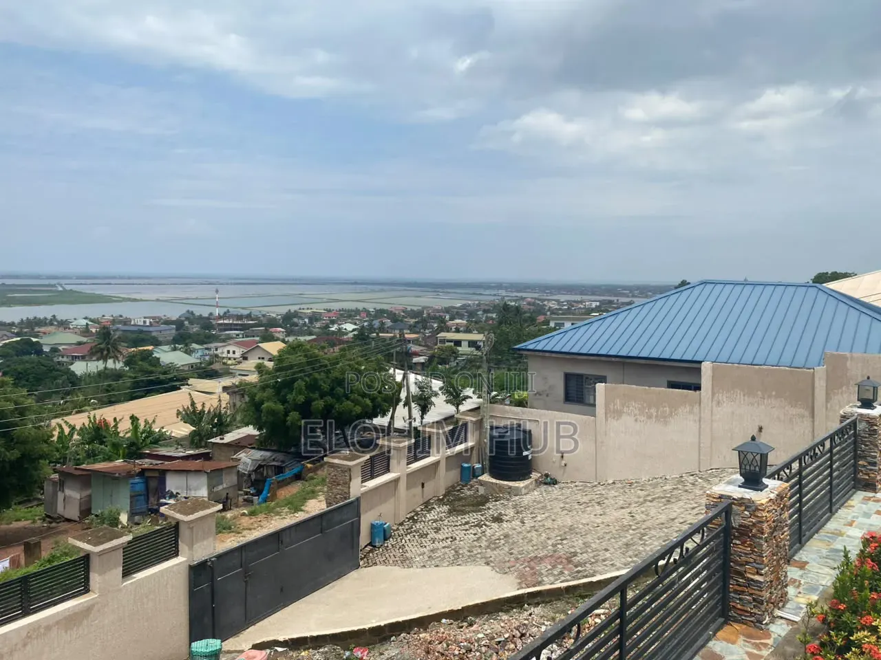 4bdrm House in Mcarthy Hill, Accra Metropolitan for rent