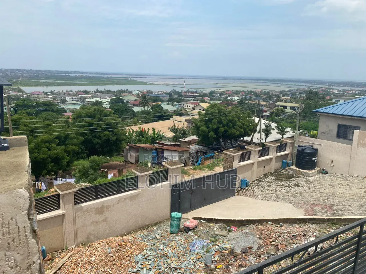 4bdrm House in Mcarthy Hill, Accra Metropolitan for rent