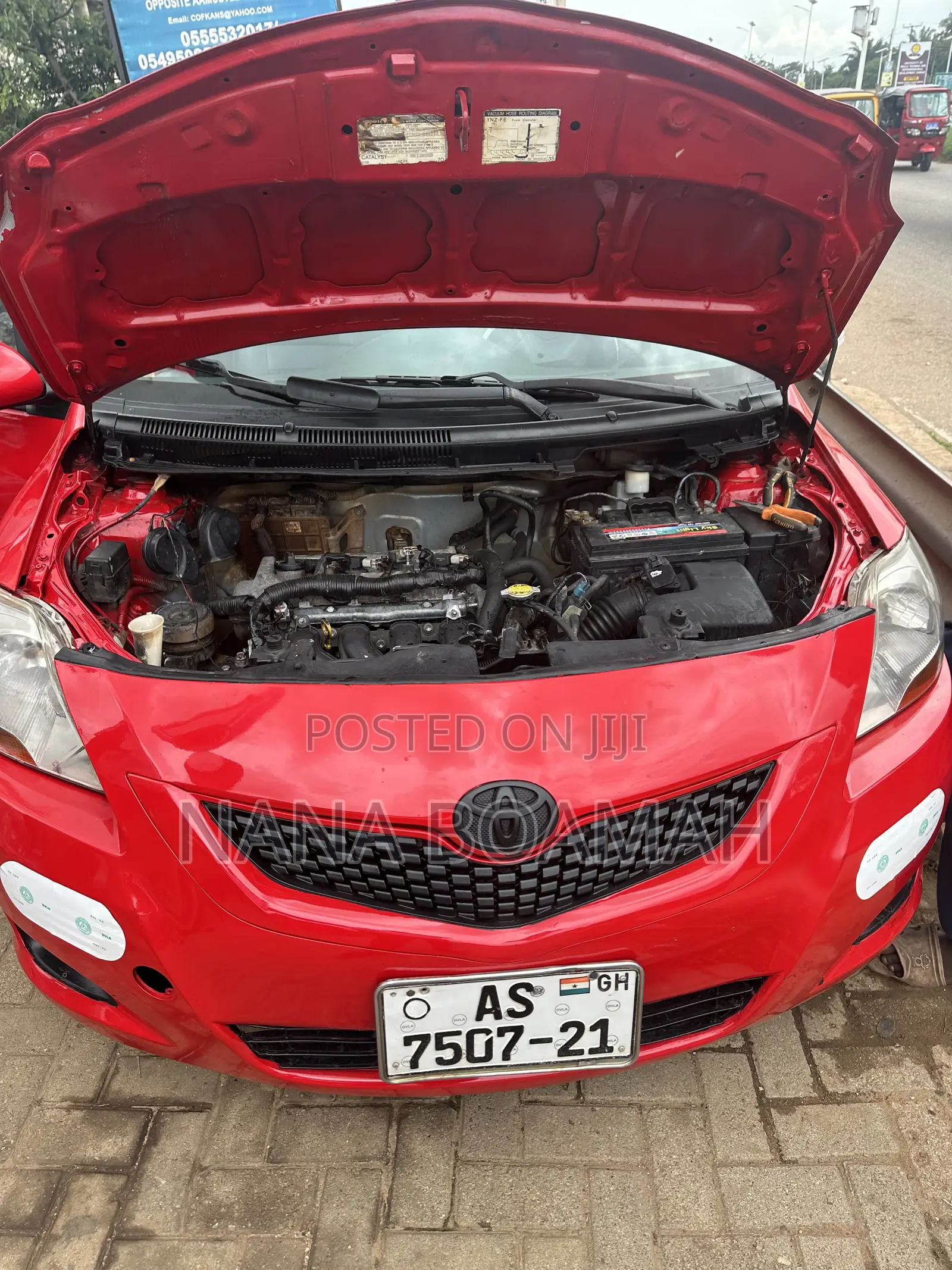 Toyota Yaris 2010 Red