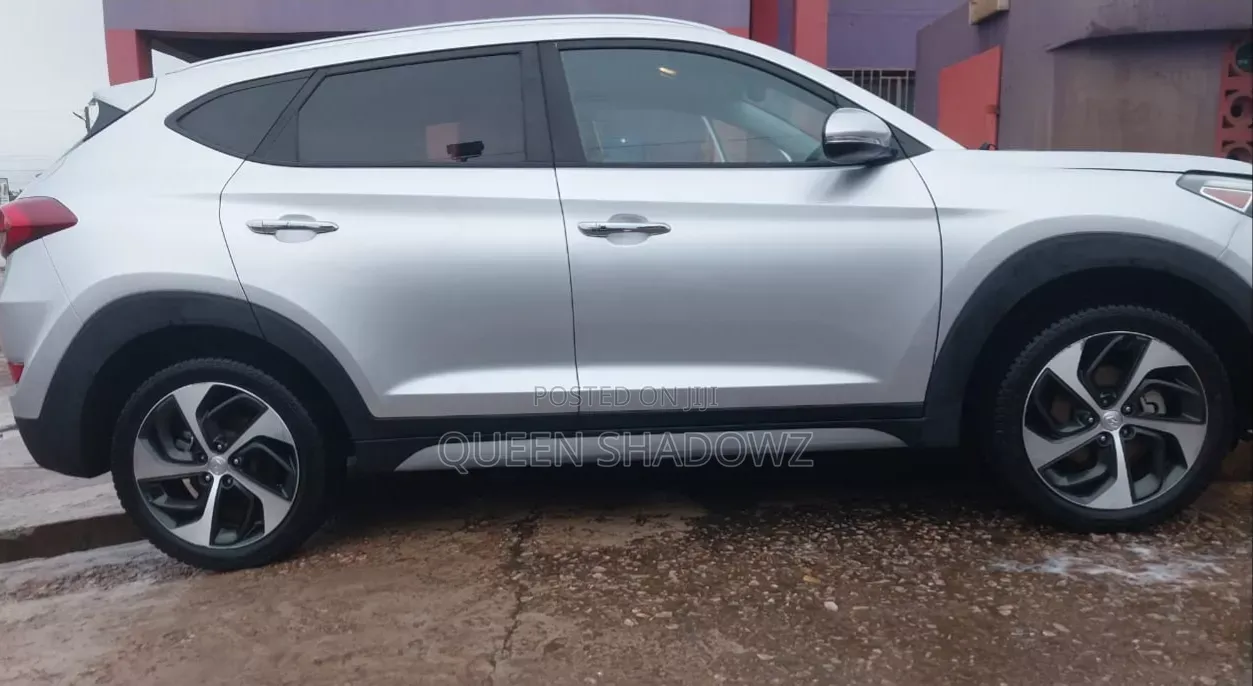 Hyundai Tucson 2017 Silver