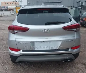 Hyundai Tucson 2017 Silver