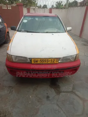 Nissan Almera Tino 2004 Red