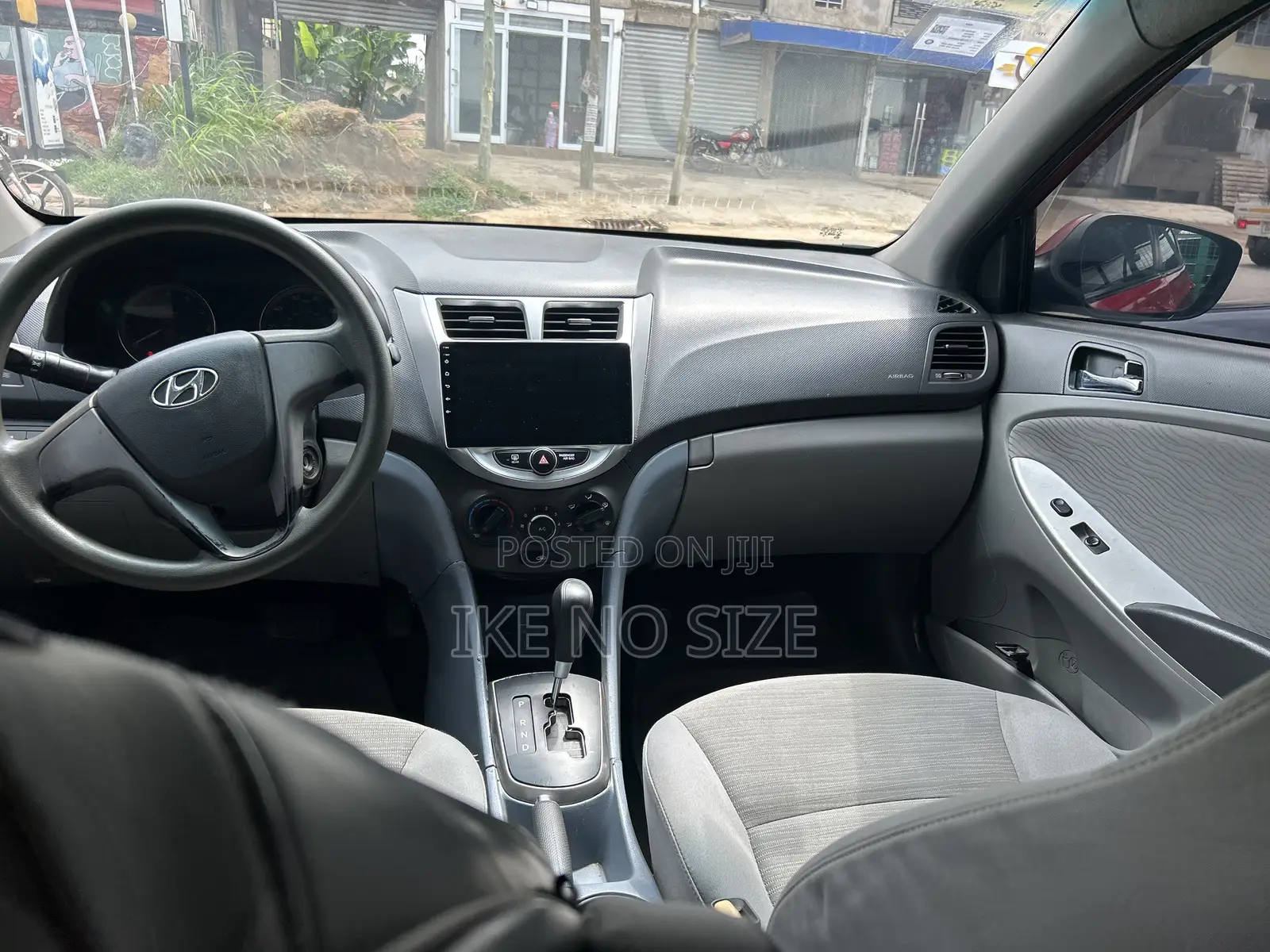 Hyundai Accent 2015 Red