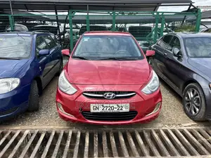 Hyundai Accent 2015 Red