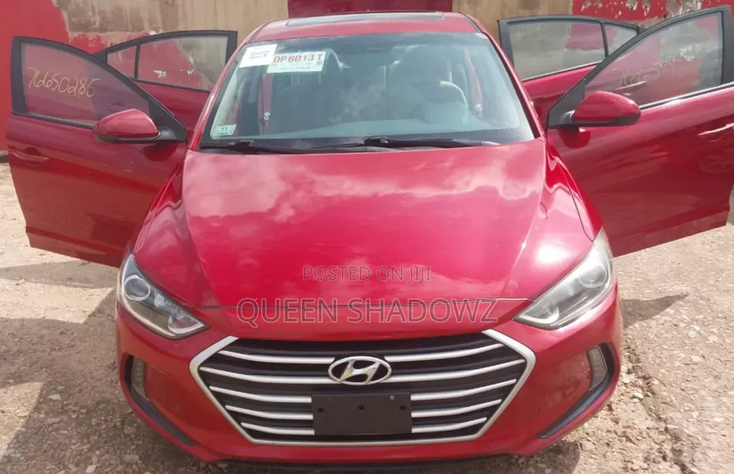 Hyundai Elantra 2017 Red