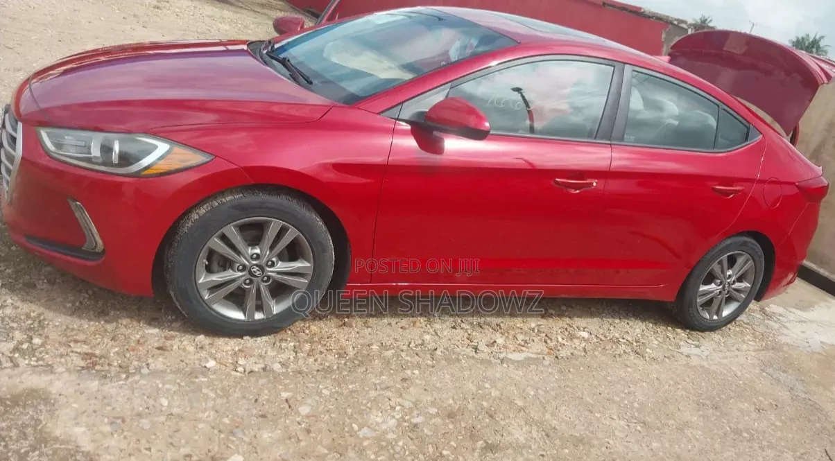 Hyundai Elantra 2017 Red