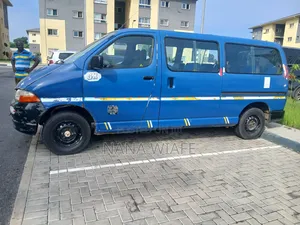Toyota HiAce 1998 Brown