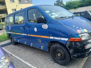 Toyota HiAce 1998 Brown