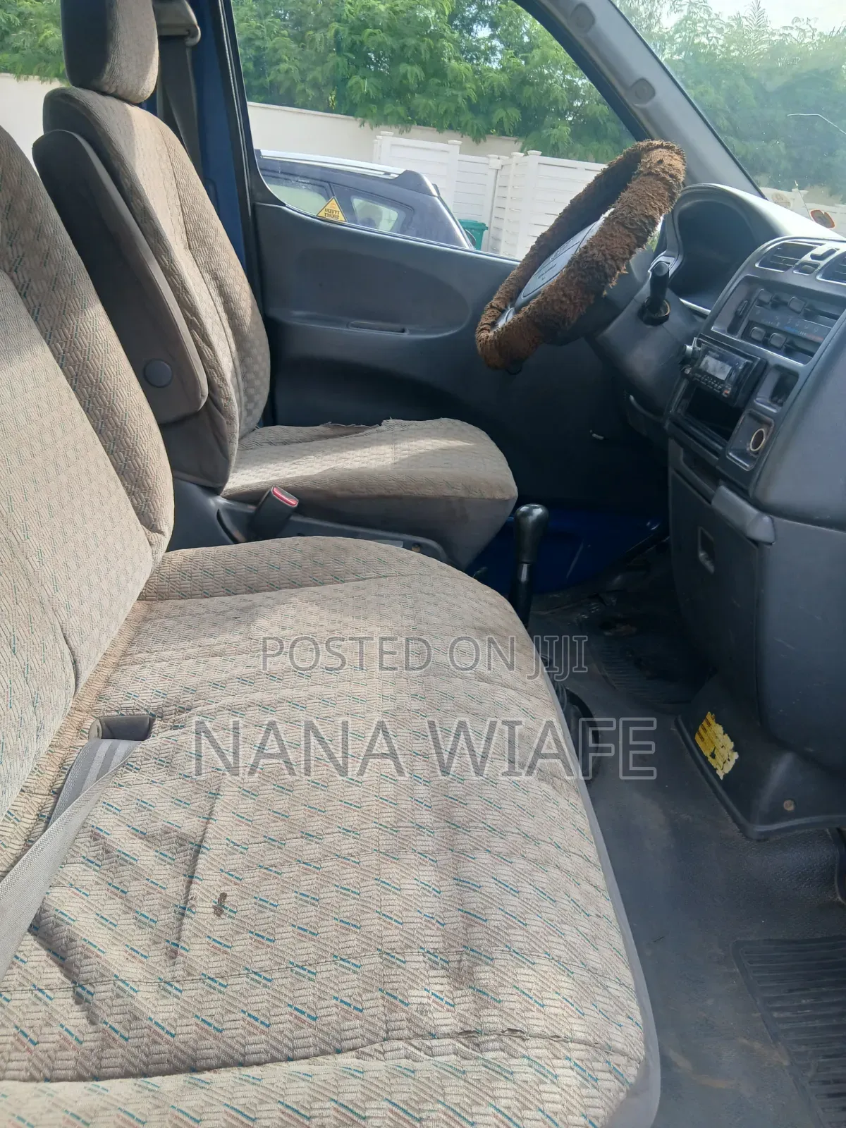 Toyota HiAce 1998 Brown
