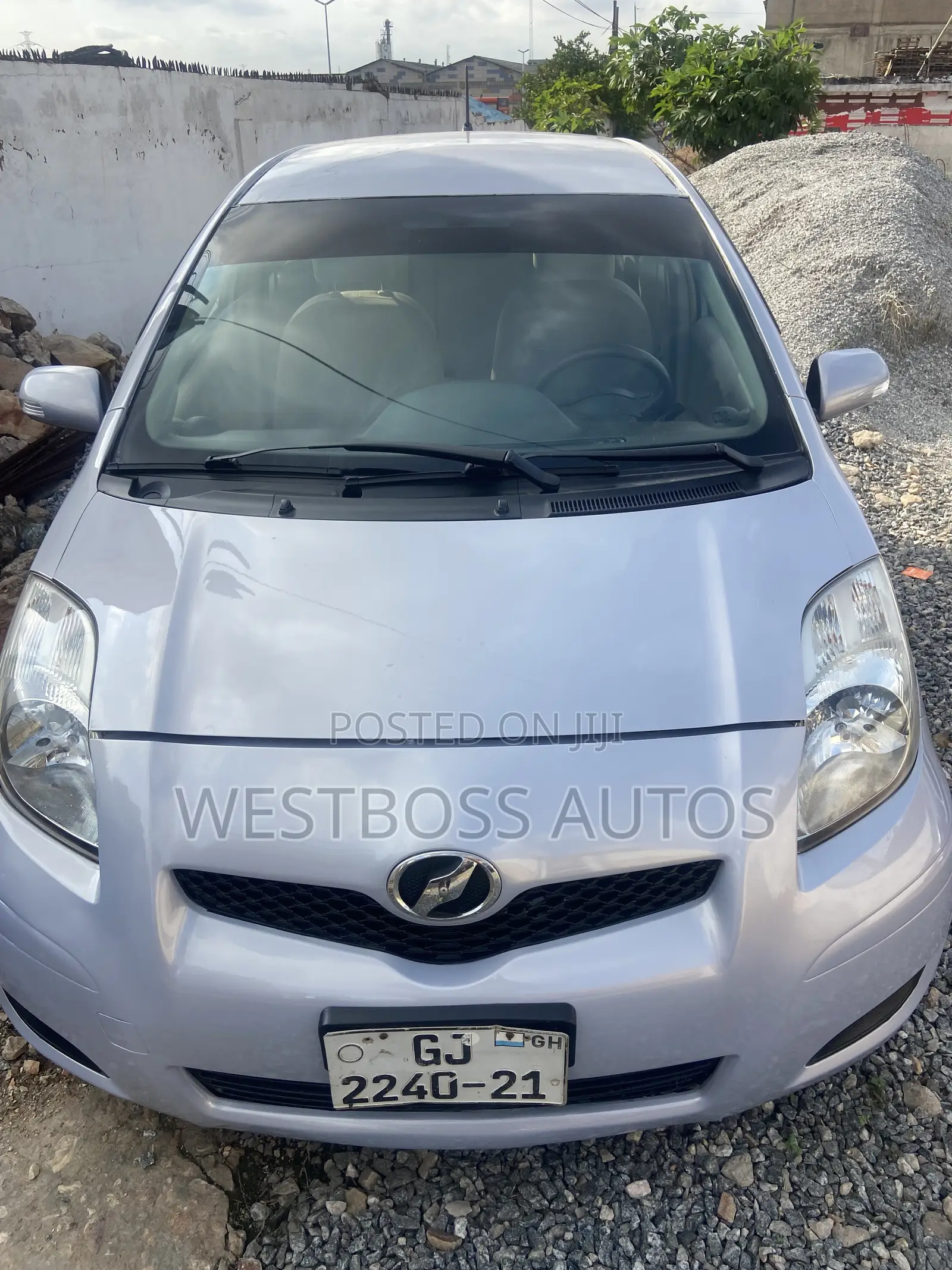 Toyota Vitz 1.3 AWD 5dr 2010