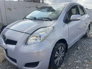 Toyota Vitz 1.3 AWD 5dr 2010