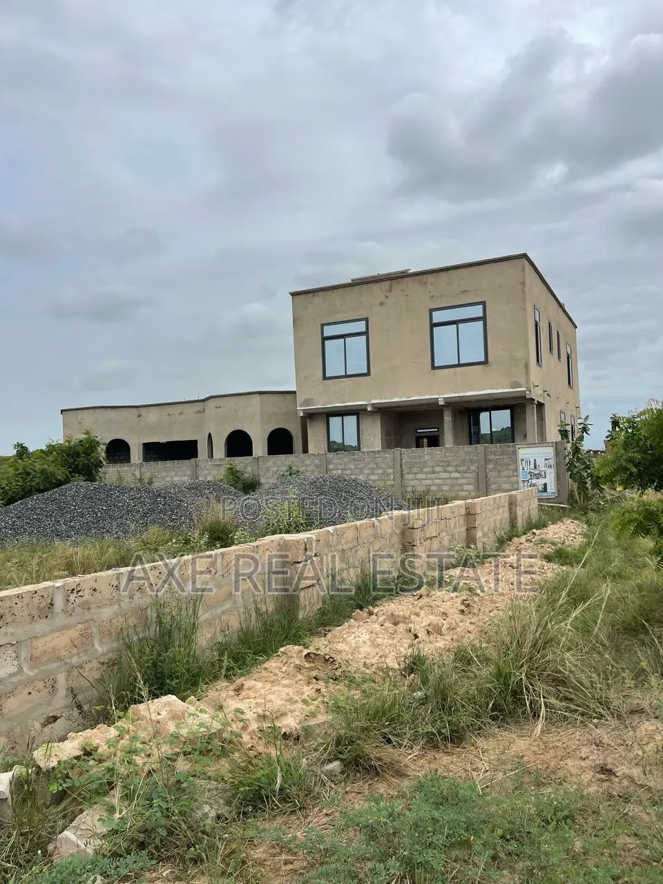 Best Prices on Titled Plots