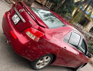 Toyota Yaris 2011 Red