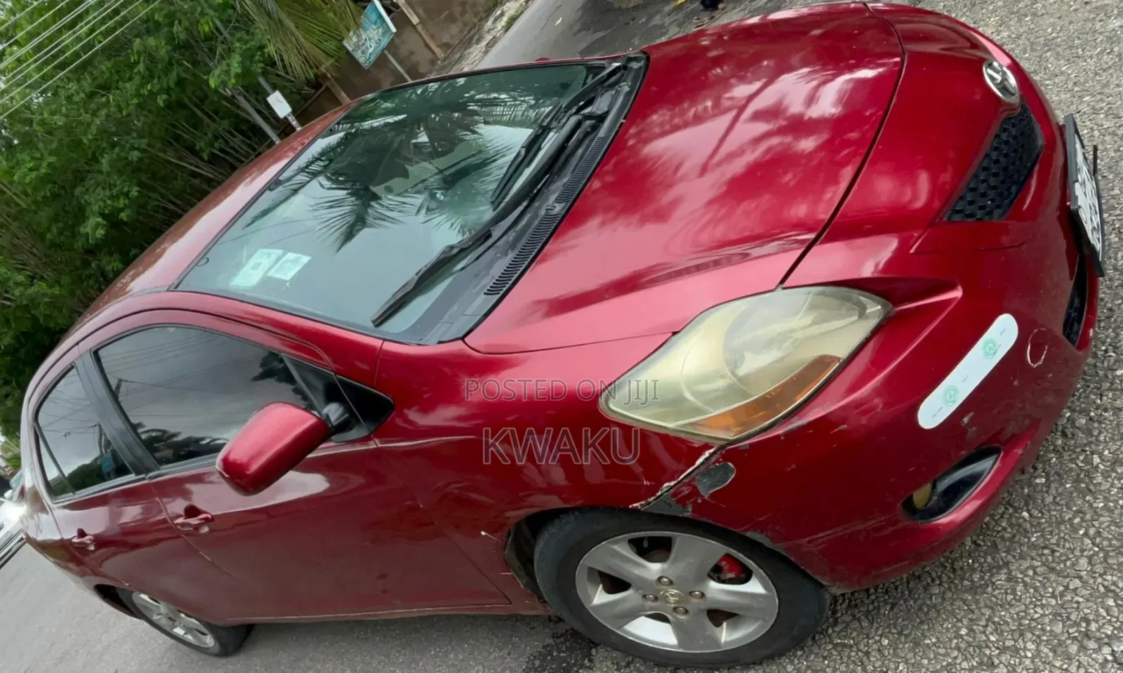 Toyota Yaris 2011 Red