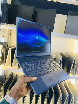 Laptop Dell Allienware M18 R1 16GB Intel Core Ultra 7 SSD 1T