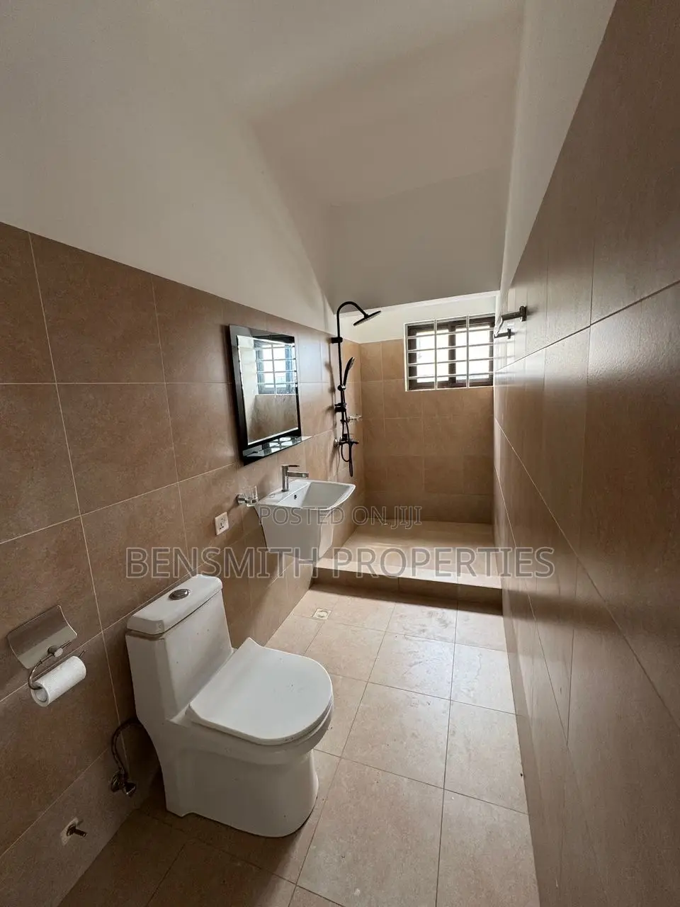 3bdrm House in Kako Estate, East Legon for rent