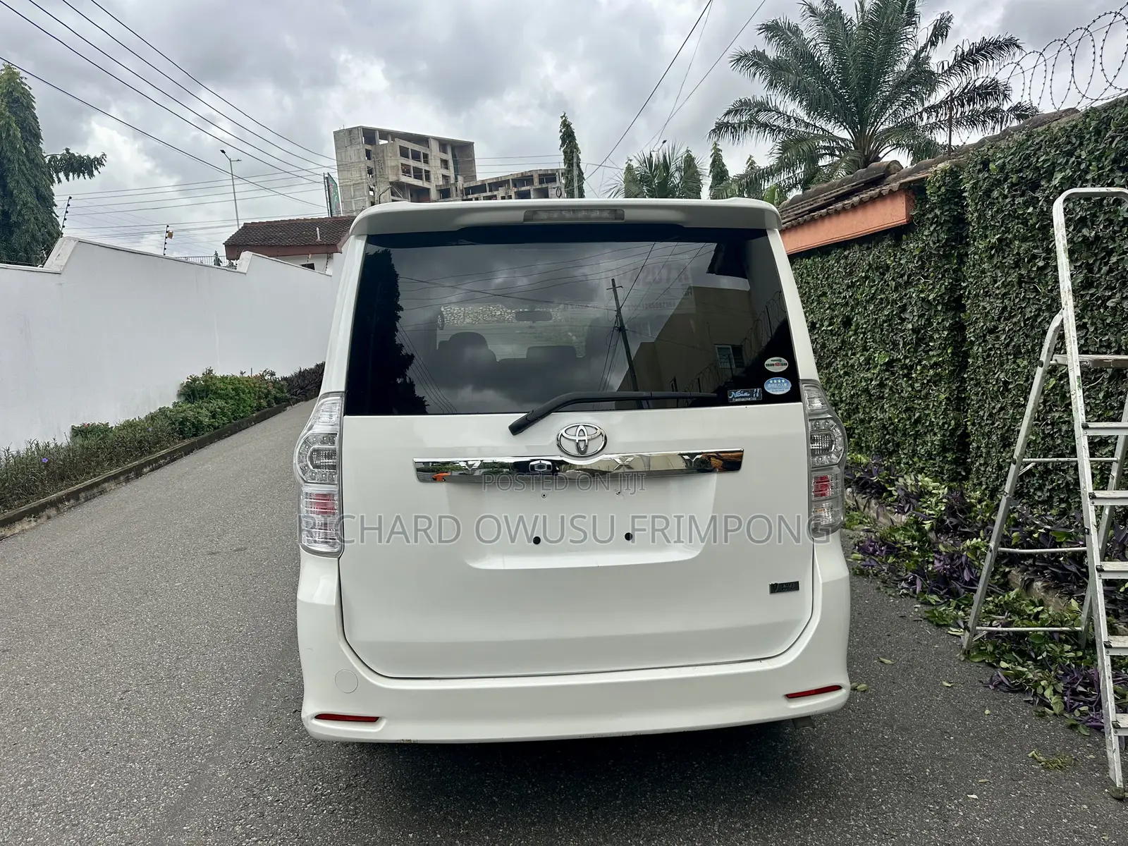 Toyota Voxy 2012 White