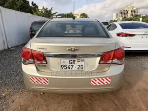 Chevrolet Cruze 2LT Auto 2013 Gold