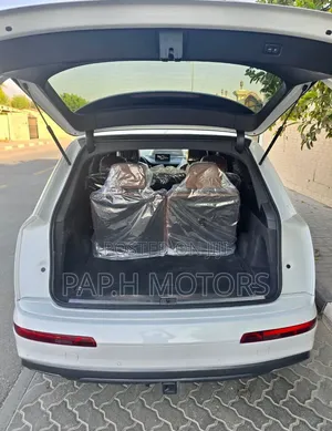 Audi Q7 2019 White