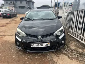 Toyota Corolla LE Eco 4dr Sedan (1.8L 4cyl CVT) 2016 Black