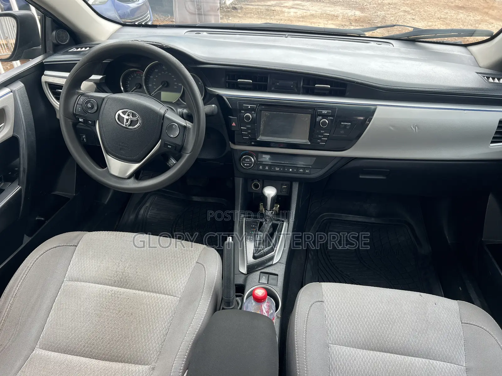 Toyota Corolla LE Eco 4dr Sedan (1.8L 4cyl CVT) 2016 Black