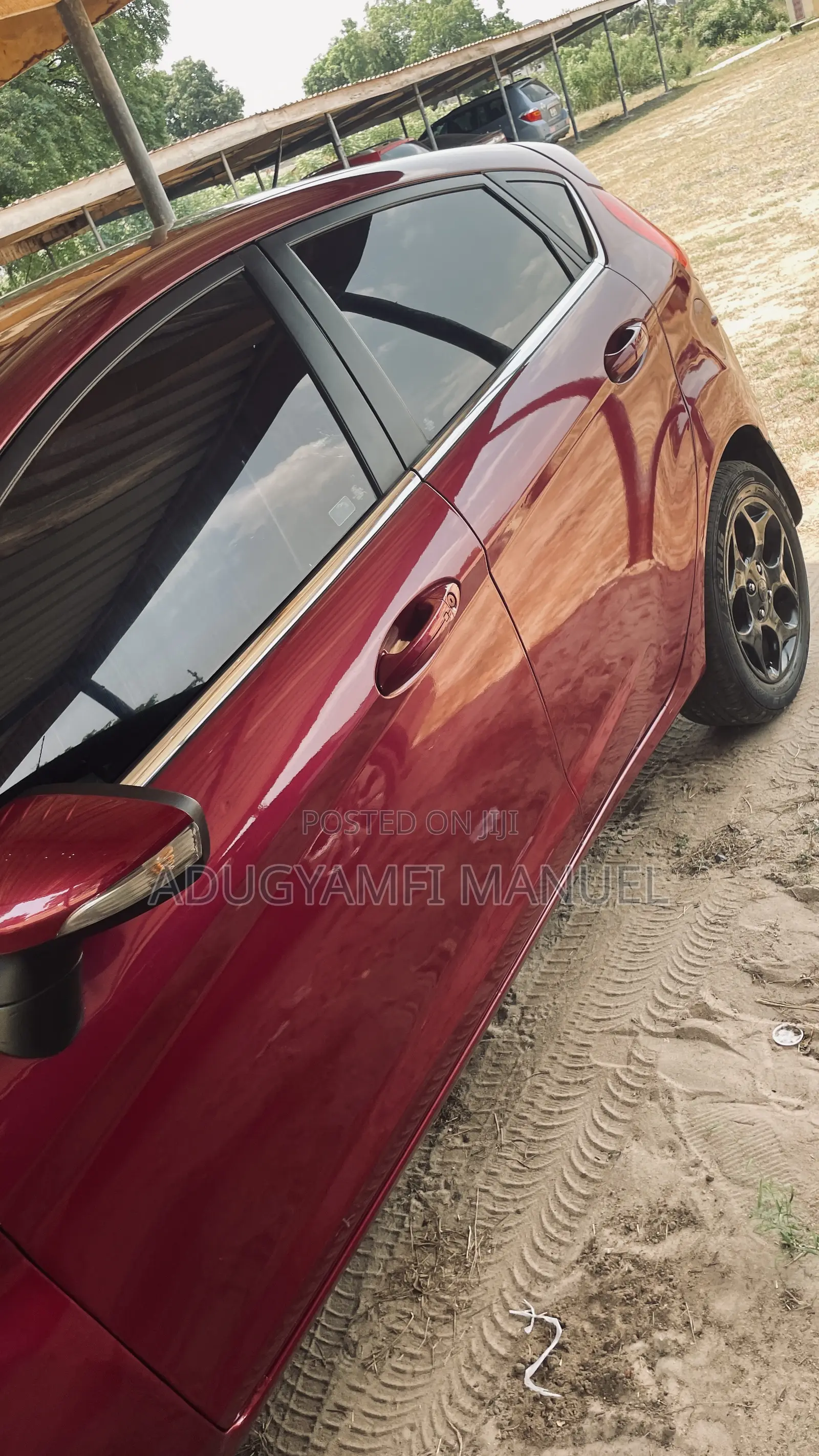 Ford Fiesta SE Sedan 2012