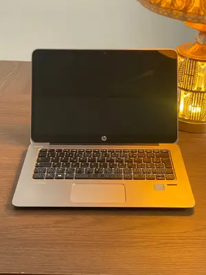 Laptop HP EliteBook 1030 G1 8GB Intel SSD 256GB
