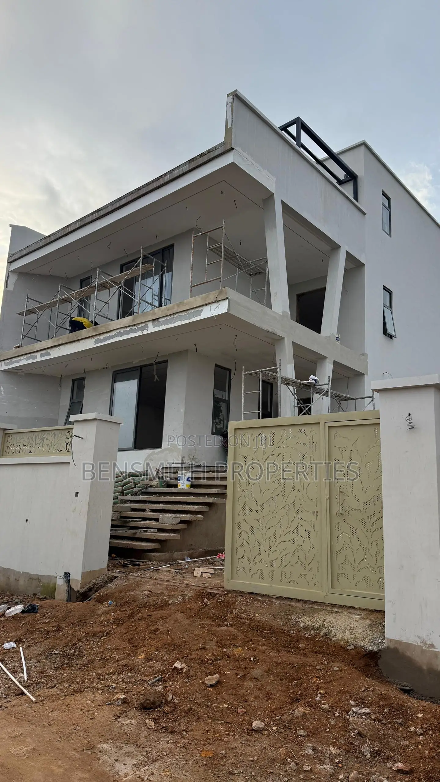 4bdrm House in Aburi for sale