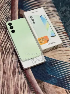 New Samsung Galaxy A17 256 GB Green