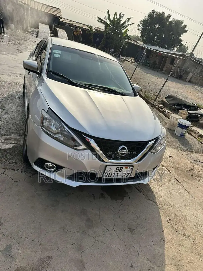 Nissan Sentra S 4dr Sedan (1.8L 4cyl CVT) 2015 Silver