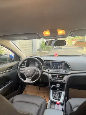 Hyundai Elantra SE 2018 Blue