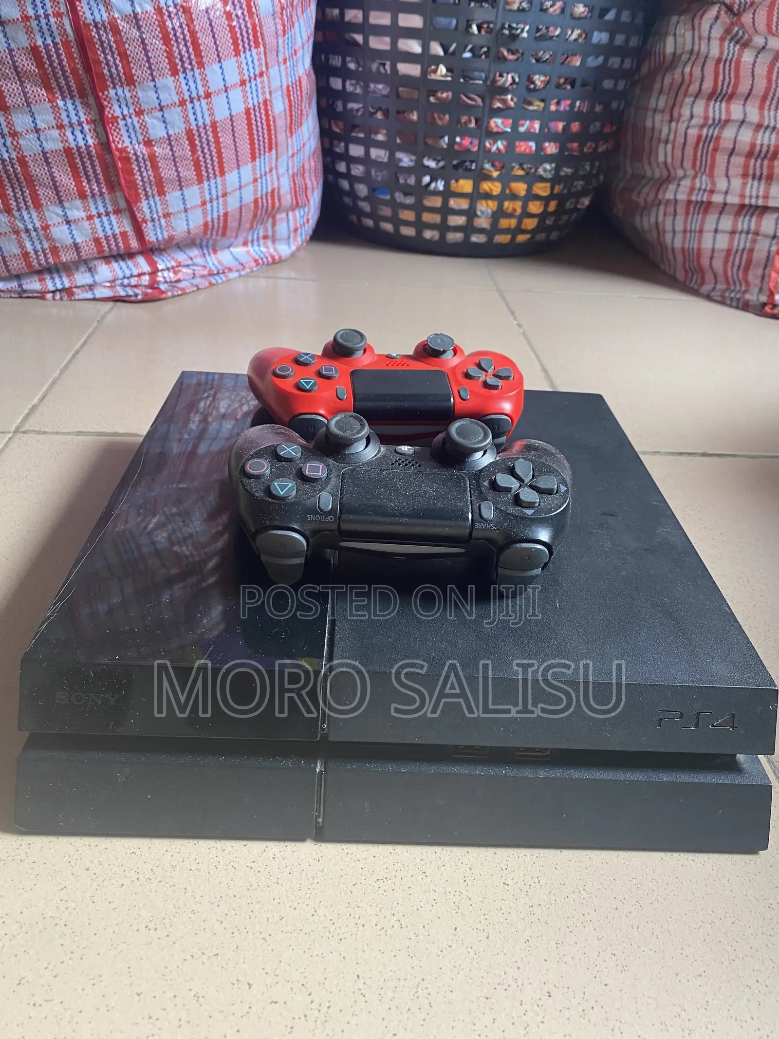 Ps4 Console