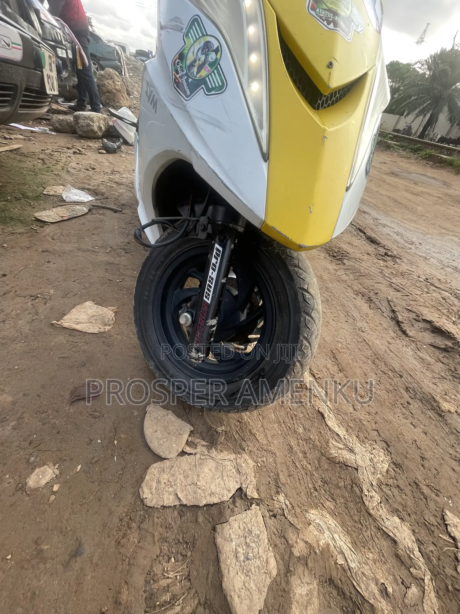 Honda 2025 Yellow